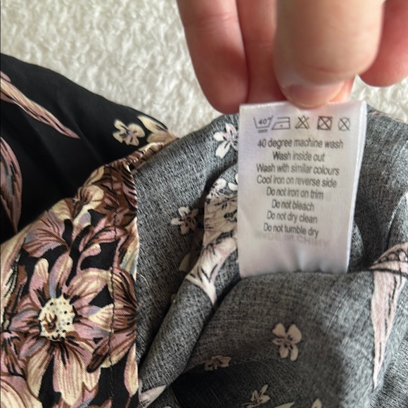 Black and Cream Ruffled Sweetheart Jumpsuit Size Small - Picture 13 of 13